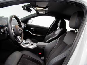 BMW Serie 3 320d 140 kw (190 cv)   - Foto 27