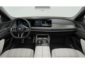 BMW i7 xdrive60 400 kw (544 cv)   - Foto 11