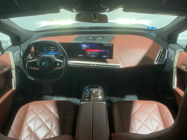 BMW iX m60 455 kw (619 cv)   - Foto 8