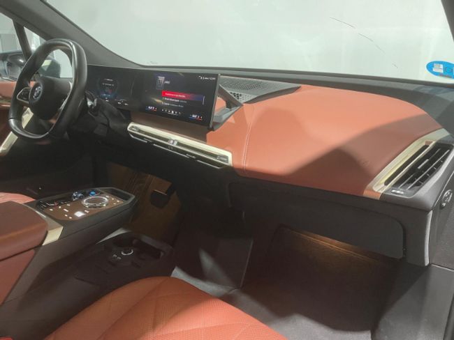 BMW iX m60 455 kw (619 cv)   - Foto 9