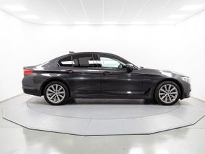 BMW Serie 5 520i 135 kw (184 cv)   - Foto 23