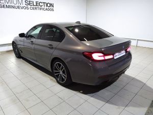 BMW Serie 5 520d 140 kw (190 cv)   - Foto 23