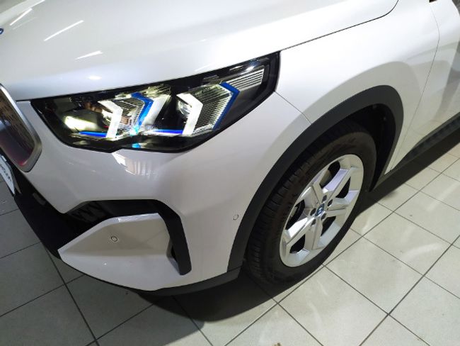 BMW iX2 edrive20 150 kw (204 cv)