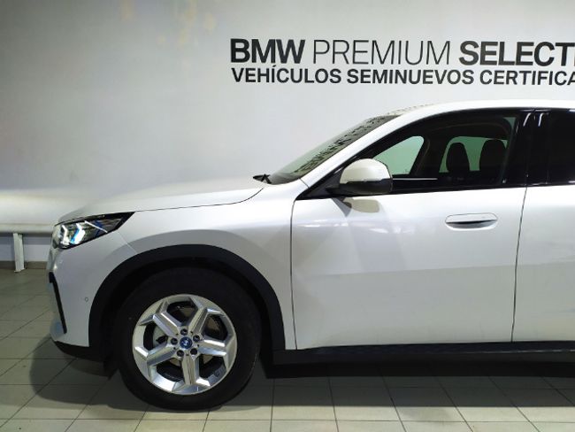BMW iX2 edrive20 150 kw (204 cv)