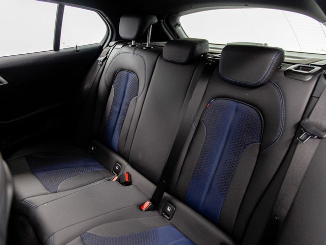 BMW Serie 1 118d business 110 kw (150 cv)