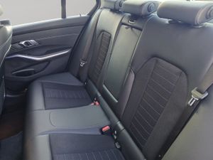 BMW Serie 3 318d 110 kw (150 cv)   - Foto 17