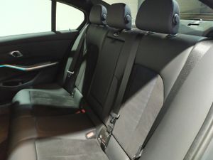 BMW Serie 3 318d 110 kw (150 cv)   - Foto 17