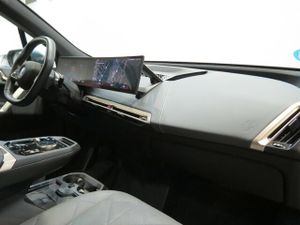 BMW iX xdrive45 300 kw (408 cv)   - Foto 15