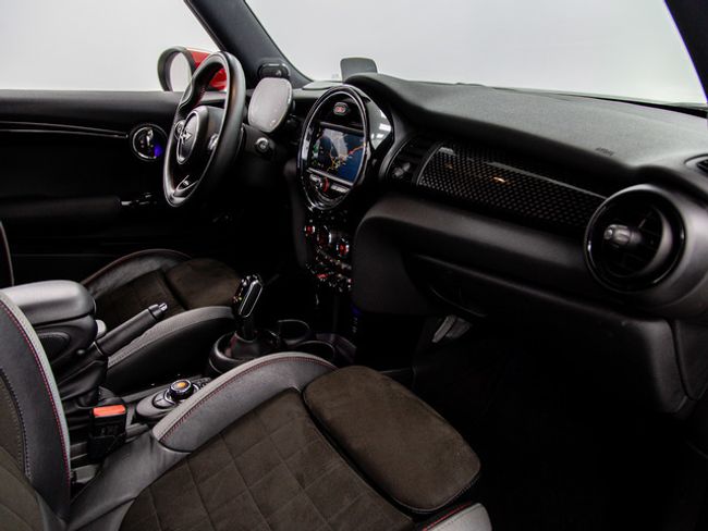 MINI Cooper john  works 170 kw (231 cv)