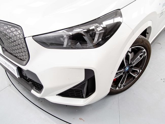 BMW iX1 edrive20 150 kw (204 cv)