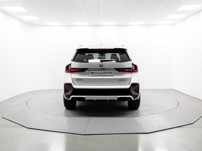 BMW iX1 edrive20 150 kw (204 cv)