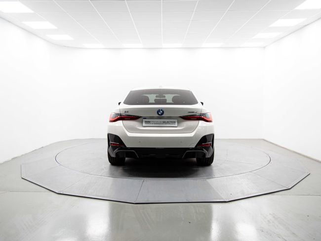 BMW i4 edrive40 250 kw (340 cv)