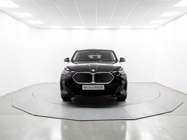 BMW iX2 edrive20 150 kw (204 cv)