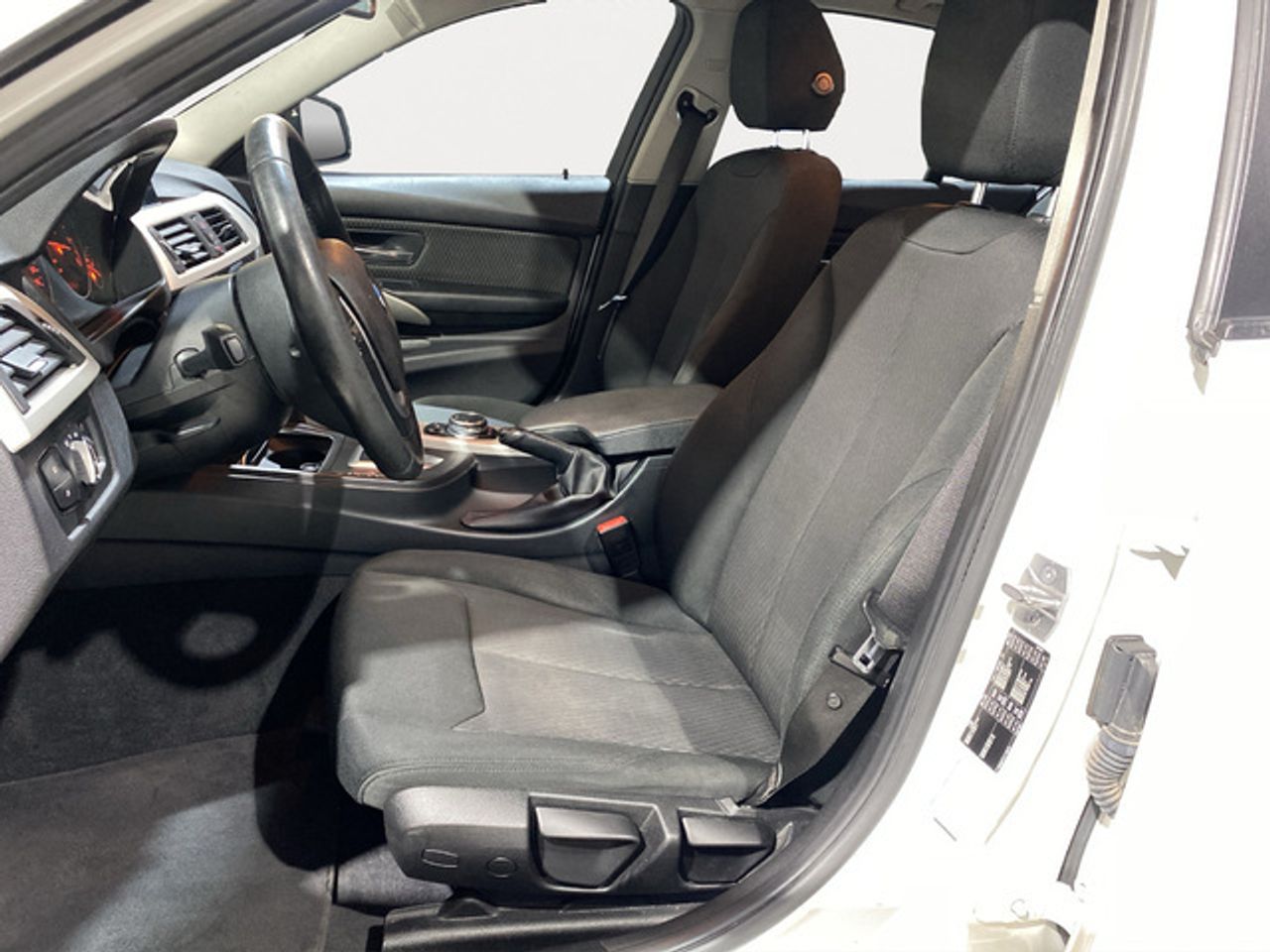 BMW Serie 3 318d 110 kw (150 cv)   - Foto 13