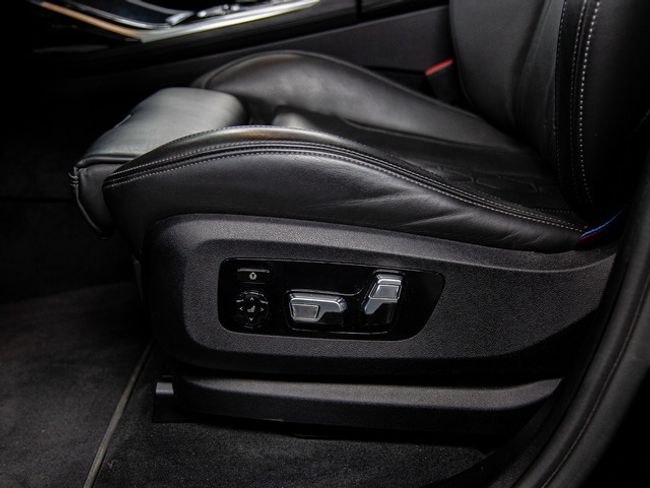 BMW X7 m60i xdrive 390 kw (530 cv)