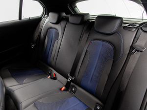 BMW Serie 1 118d business 110 kw (150 cv)   - Foto 17