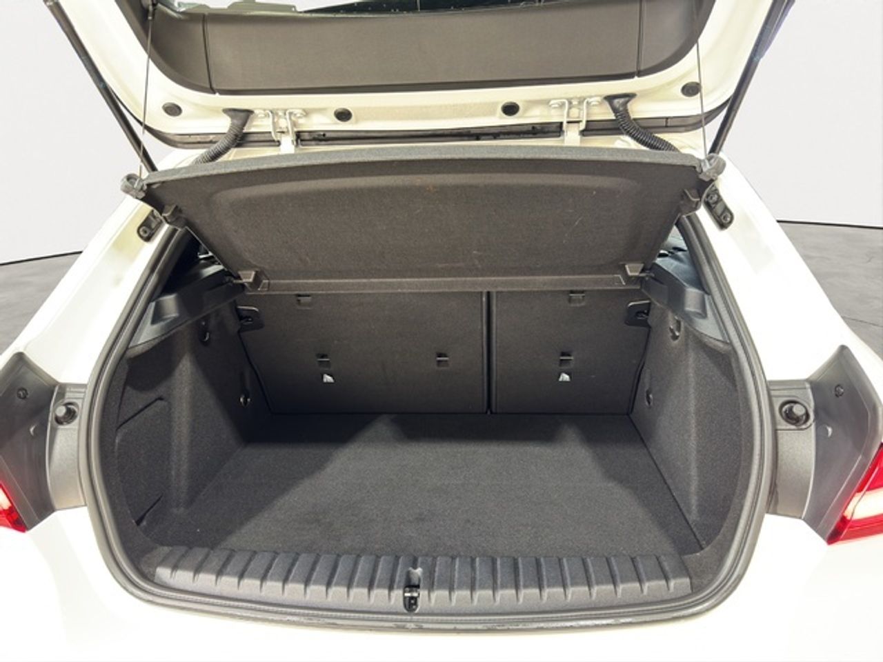 BMW Serie 1 118d business 110 kw (150 cv)   - Foto 12