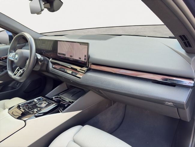 BMW i5 edrive40 250 kw (340 cv)