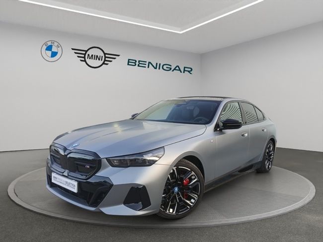 BMW i5 m60 xdrive 442 kw (601 cv)