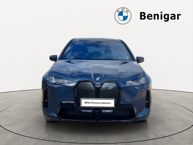 BMW iX xdrive45 300 kw (408 cv)