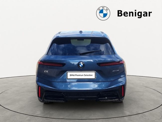 BMW iX xdrive45 300 kw (408 cv)