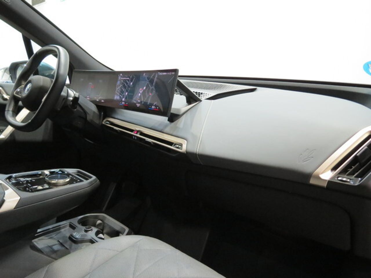 BMW iX xdrive45 300 kw (408 cv)   - Foto 9