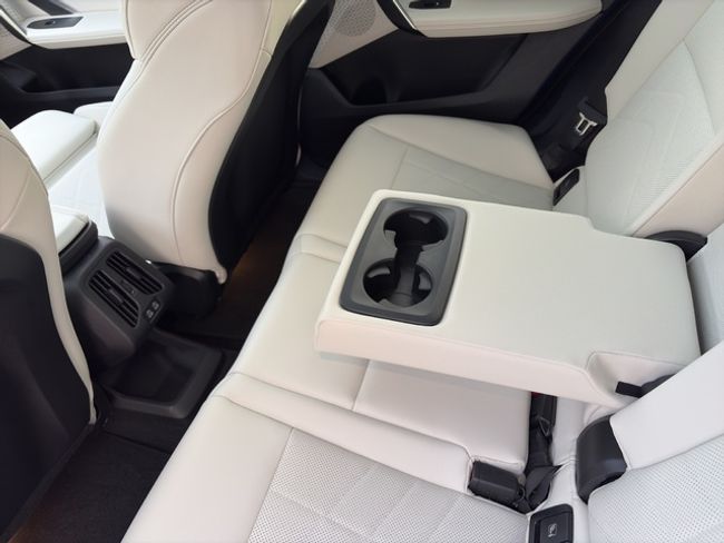 BMW iX2 edrive20 150 kw (204 cv)