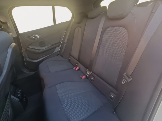 BMW Serie 1 118d business 110 kw (150 cv)