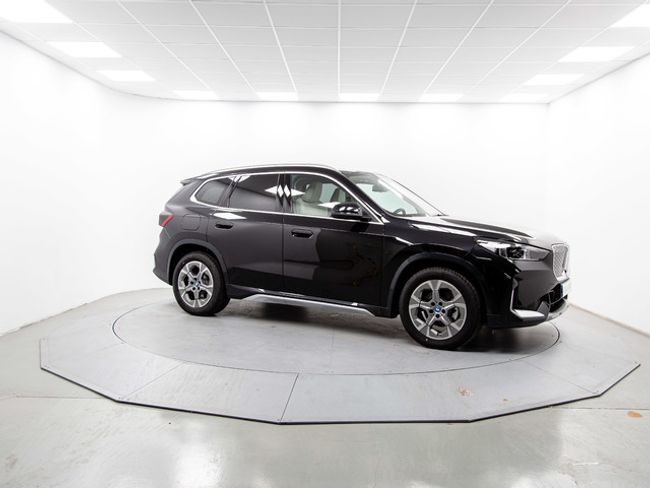 BMW iX1 edrive20 150 kw (204 cv)