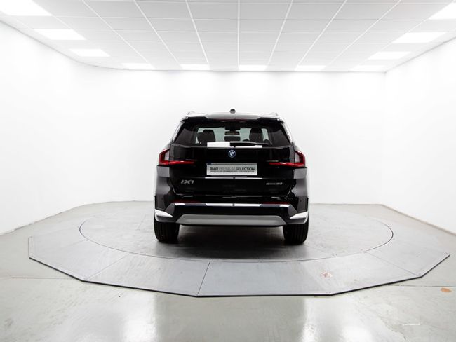 BMW iX1 edrive20 150 kw (204 cv)