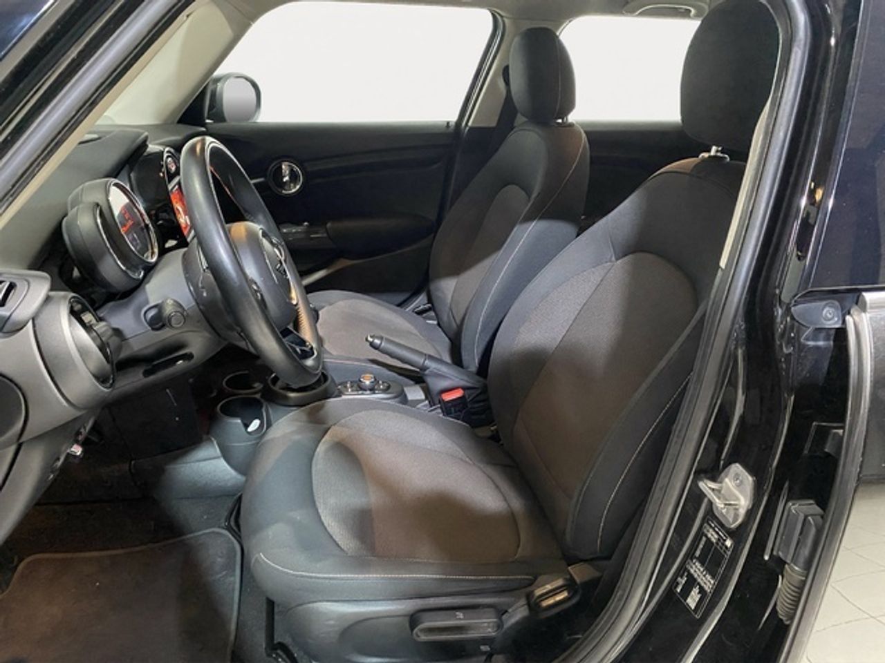 MINI Cooper one 75 kw (102 cv)   - Foto 12