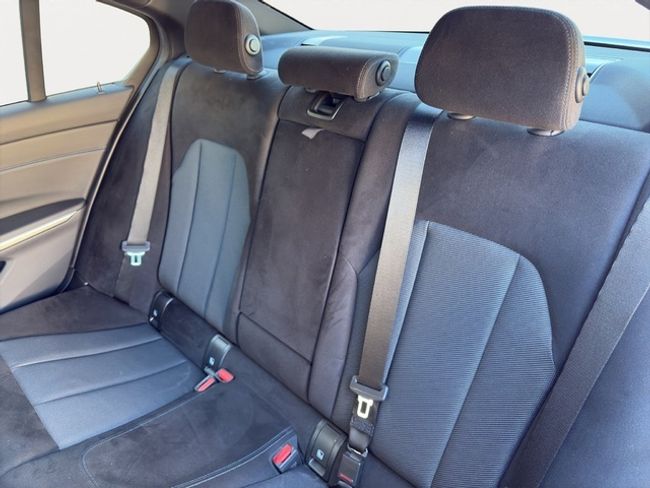 BMW Serie 3 318d 110 kw (150 cv)