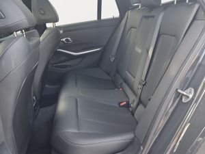 BMW Serie 3 320d touring 140 kw (190 cv)   - Foto 17