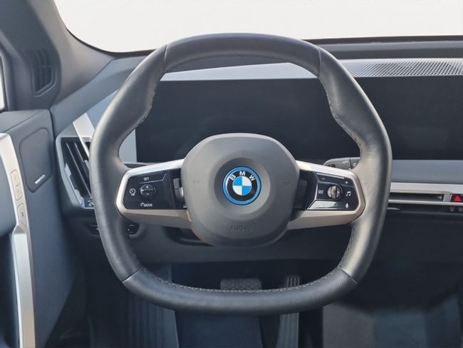 BMW iX xdrive50 385 kw (523 cv)