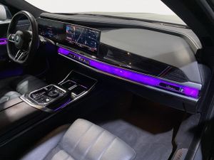 BMW Serie 7 740d xdrive 220 kw (299 cv)   - Foto 15