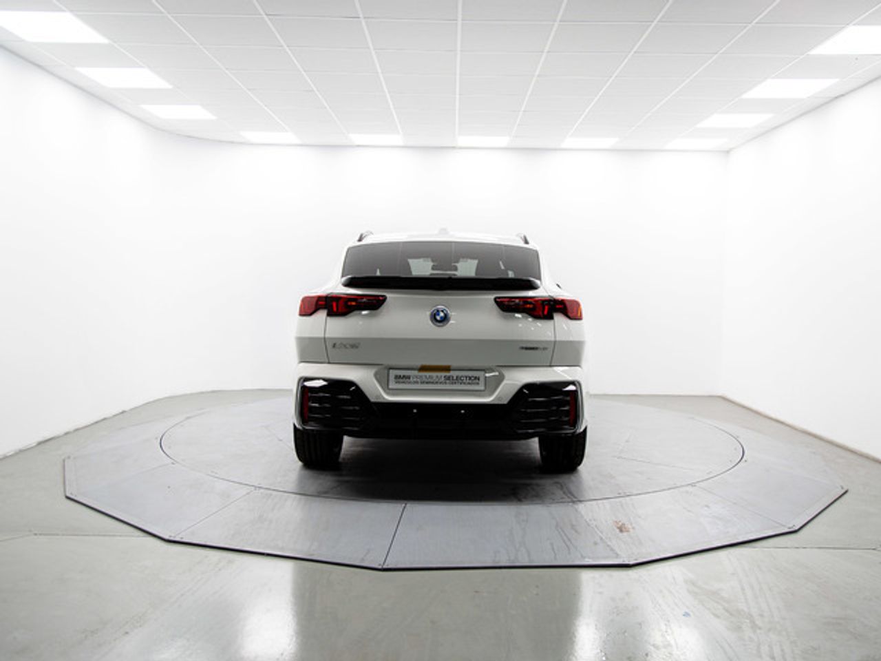 BMW iX2 edrive20 150 kw (204 cv)   - Foto 6