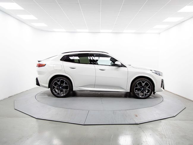 BMW iX2 edrive20 150 kw (204 cv)