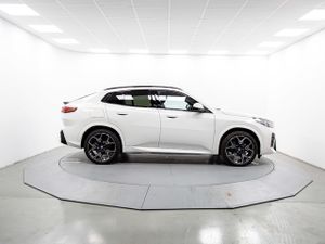 BMW iX2 edrive20 150 kw (204 cv)   - Foto 23