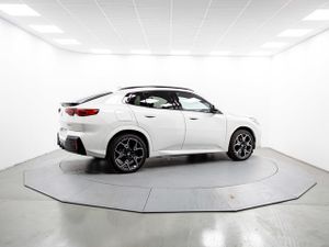 BMW iX2 edrive20 150 kw (204 cv)   - Foto 21