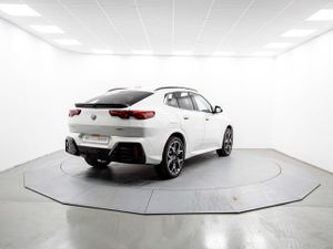 BMW iX2 edrive20 150 kw (204 cv)   - Foto 7