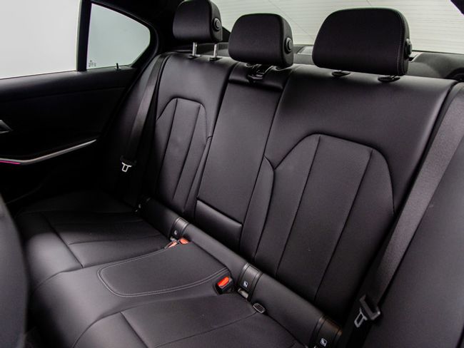 BMW Serie 3 320d 140 kw (190 cv)