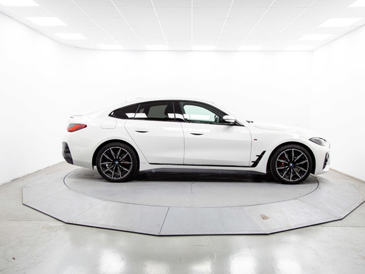 BMW Serie 4 420d gran coupe 140 kw (190 cv)  2024 Diésel - Foto 13