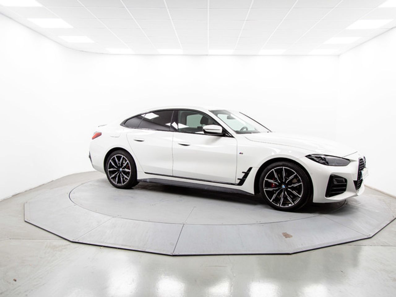 BMW Serie 4 420d gran coupe 140 kw (190 cv)  2024 Diésel - Foto 14