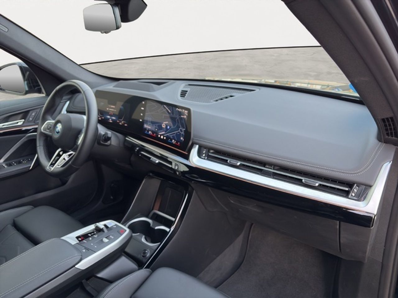 BMW iX1 edrive20 150 kw (204 cv)   - Foto 9