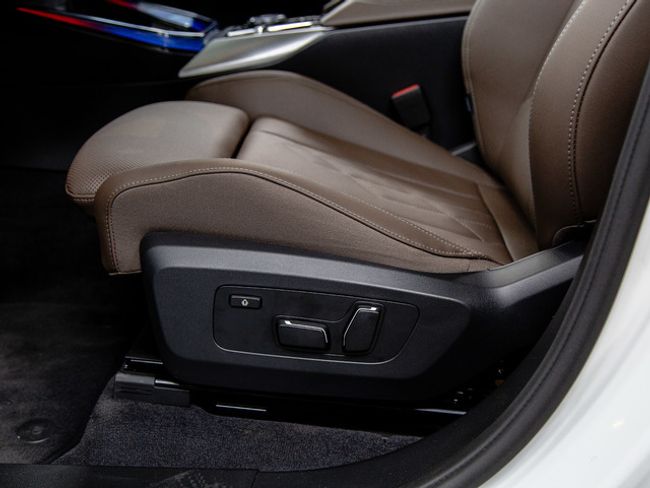 BMW X3 xdrive30e 220 kw (299 cv)