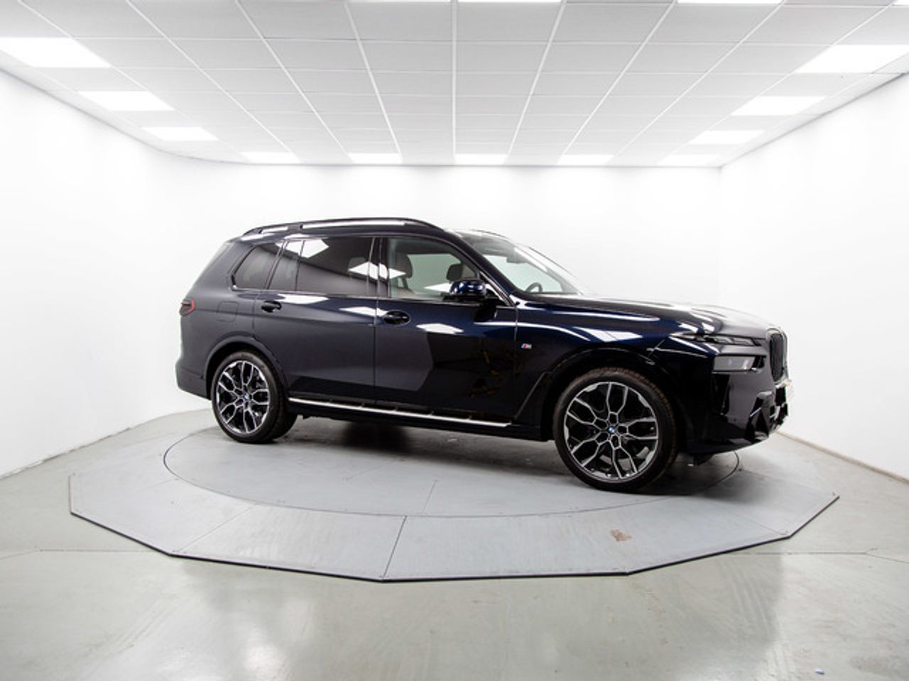 BMW X7 xdrive40d 259 kw (352 cv)   - Foto 14