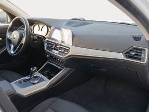 BMW Serie 3 320d 140 kw (190 cv)   - Foto 15