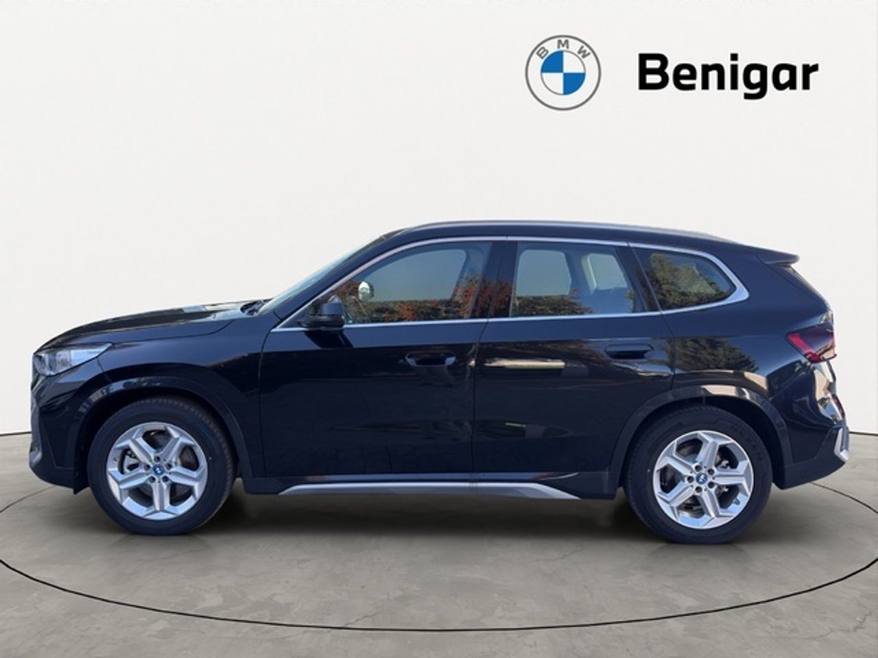 BMW iX1 xdrive30 230 kw (313 cv)  2025 Eléctrico - Foto 4