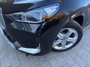 BMW iX1 xdrive30 230 kw (313 cv)  2025 Eléctrico - Foto 11