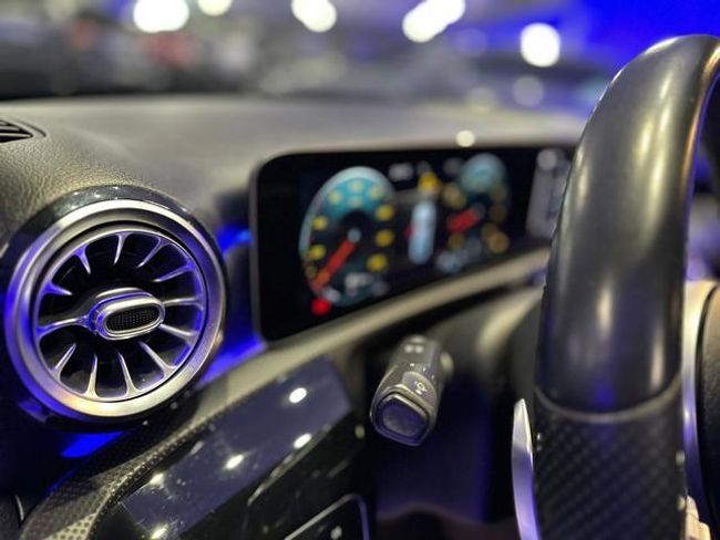 Mercedes Clase A 200 sedán 120 kw (163 cv)